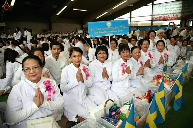 Đức Quốc: Chùm ảnh Lễ Loknimit Okpattsima tại chùa  Wat Phra Dhammakaya, bang Bavaria