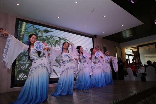 Quốc tế Phật Quang Sơn biểu dương Hiệp hội châu Âu ưu tú 2015