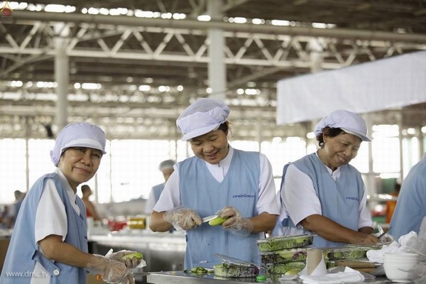 Thái Lan: Chùm ảnh Sự kiện Ngày Trái Đất tổ chức tại Tu viện viện Wat Phra Dhammakaya, Bangkok
