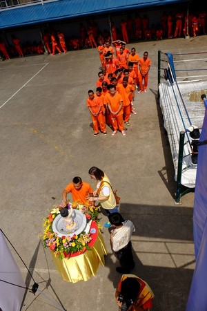 Philippines: Chùm ảnh Kính mừng Phật đản PL. 2559 tại nhà tù Cebu