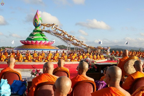 Thái Lan: Chùm ảnh Lễ cung nghinh Xá lợi và đón rước tại ngôi Cổ tự Wat Chedi Luang