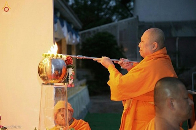 Đức Quốc: Chùm ảnh Lễ Loknimit Okpattsima tại chùa  Wat Phra Dhammakaya, bang Bavaria