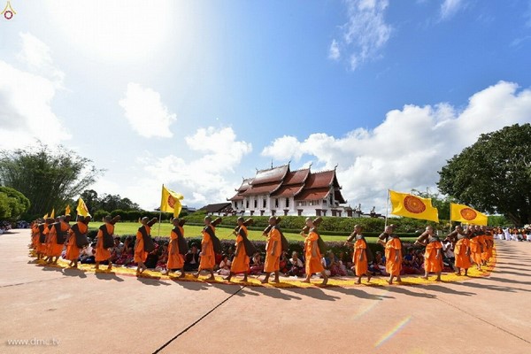 Thái Lan: Chùm ảnh Lễ cung nghinh Xá lợi và đón rước tại ngôi Cổ tự Wat Chedi Luang