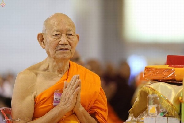 Thái Lan: Chùm ảnh Sự kiện Ngày Trái Đất tổ chức tại Tu viện viện Wat Phra Dhammakaya, Bangkok
