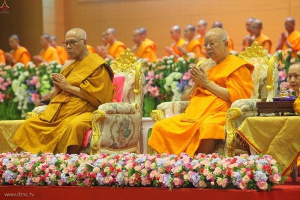 Thái Lan: Chùm ảnh Sự kiện Ngày Trái Đất tổ chức tại Tu viện viện Wat Phra Dhammakaya, Bangkok