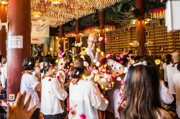 Hàn Quốc: Chùm ảnh Đàn truyền giới cho 300 giới tử sinh viên tại Phụng Ân Tự