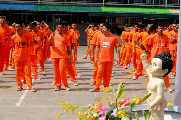 Philippines: Chùm ảnh Kính mừng Phật đản PL. 2559 tại nhà tù Cebu