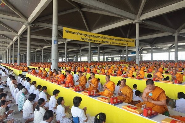 Thái Lan: Chùm ảnh Sự kiện Ngày Trái Đất tổ chức tại Tu viện viện Wat Phra Dhammakaya, Bangkok