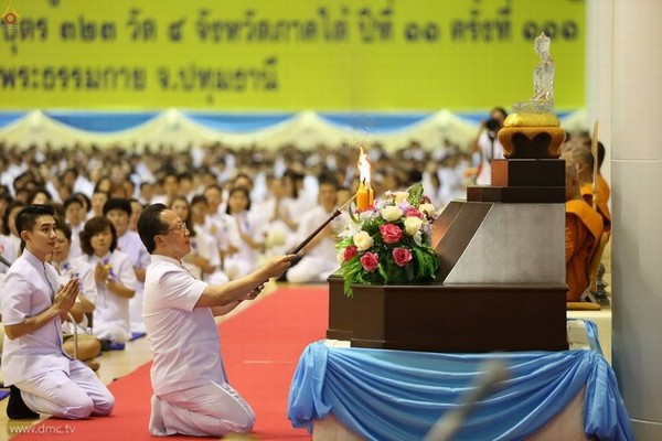 Thái Lan: Chùm ảnh Sự kiện Ngày Trái Đất tổ chức tại Tu viện viện Wat Phra Dhammakaya, Bangkok