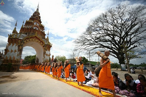 Thái Lan: Chùm ảnh Lễ cung nghinh Xá lợi và đón rước tại ngôi Cổ tự Wat Chedi Luang