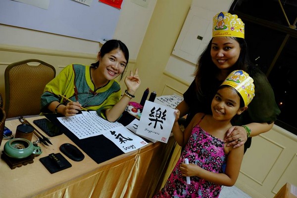 Philippines: Chùm ảnh Đại lễ Phật đản, khai mạc Lễ hội Di sản, triển lãm văn hóa nghệ thuật PG
