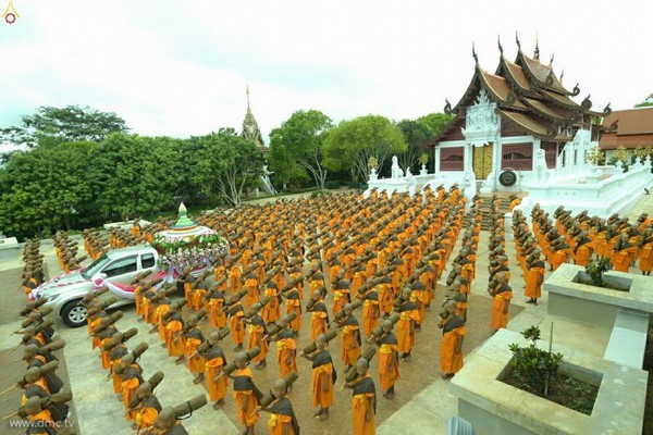 Thái Lan: Chùm ảnh Lễ cung nghinh Xá lợi và đón rước tại ngôi Cổ tự Wat Chedi Luang