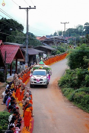 Thái Lan: Chùm ảnh Lễ cung nghinh Xá lợi và đón rước tại ngôi Cổ tự Wat Chedi Luang