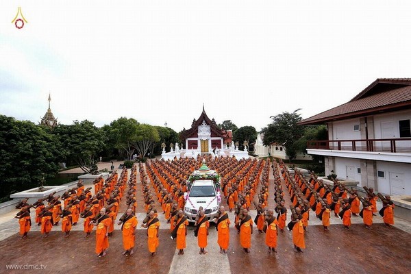 Thái Lan: Chùm ảnh Lễ cung nghinh Xá lợi và đón rước tại ngôi Cổ tự Wat Chedi Luang