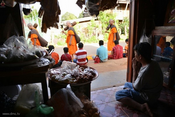 Thái Lan: Chùm ảnh Lễ cung nghinh Xá lợi và đón rước tại ngôi Cổ tự Wat Chedi Luang