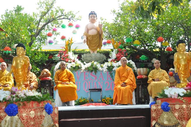 Hoa Kỳ: tâm từ khởi sáng mùa Phật Đản Vesak tại Chùa Liễu Quán