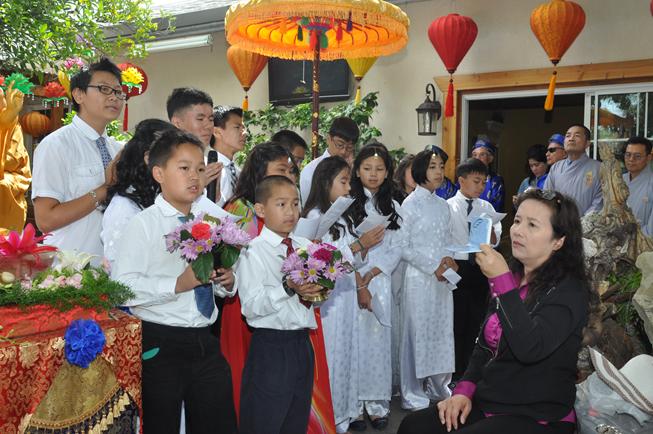 Hoa Kỳ: tâm từ khởi sáng mùa Phật Đản Vesak tại Chùa Liễu Quán