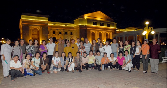 Quỹ Đạo Phật Ngày Nay: Chương trình từ thiện tại Campuchia tháng 04-2015
