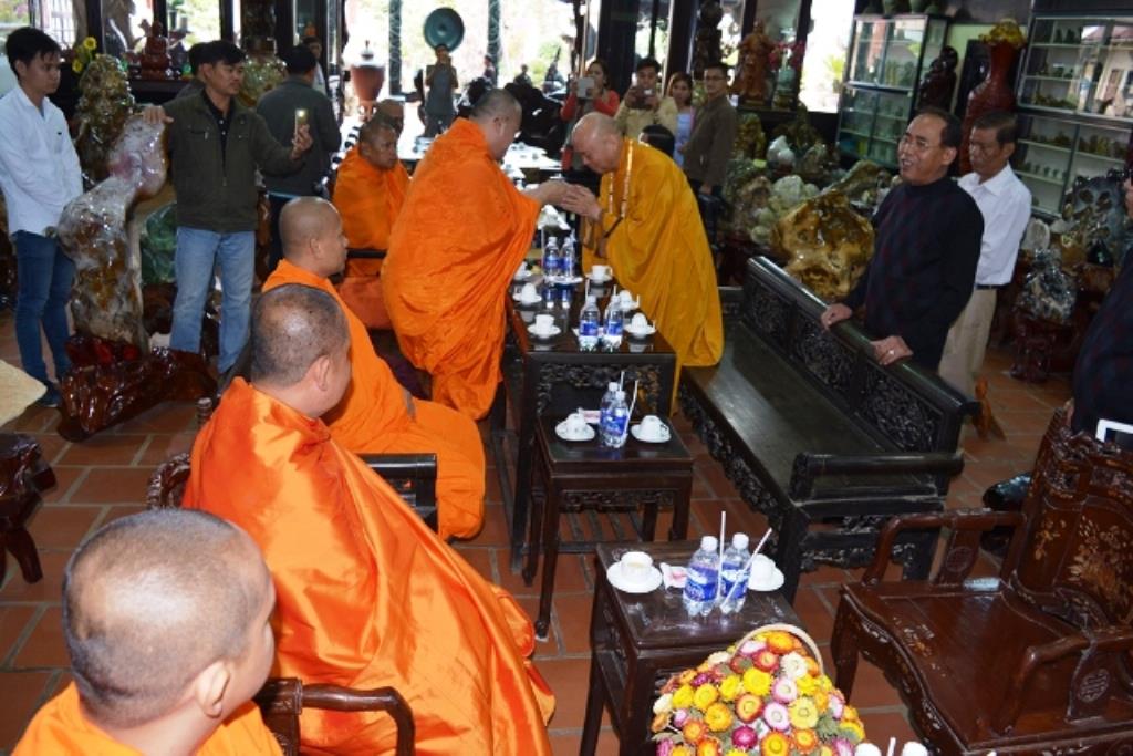 Lâm Đồng: Đoàn Bộ Tư Lệnh Cảnh Vệ Quân Đội Hoàng Gia Campuchia đến viếng thăm Chùa Linh Phước – Đà Lạt.
