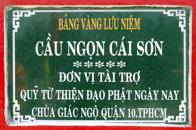 Lễ khánh thành cầu và trao tặng quà tại An Giang: Nối những bờ vui