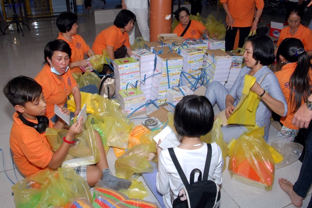 Lễ khánh thành cầu và trao tặng quà tại An Giang: Nối những bờ vui
