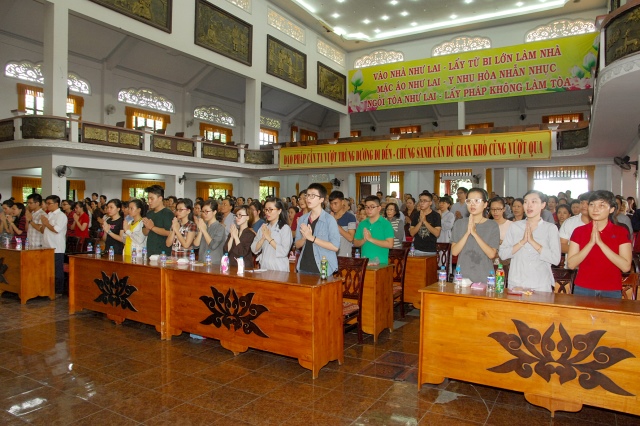 TP. HCM: Lễ cầu nguyện và tư vấn mùa thi 2015 đầy ý nghĩa