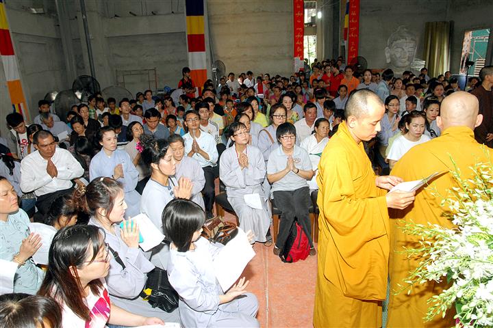 TP. HCM: Chùa Giác Ngộ tổ chức lễ Tắm Phật và Quy Y Tam Bảo