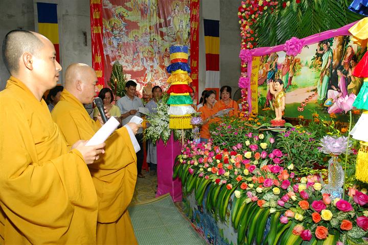 TP. HCM: Chùa Giác Ngộ tổ chức lễ Tắm Phật và Quy Y Tam Bảo