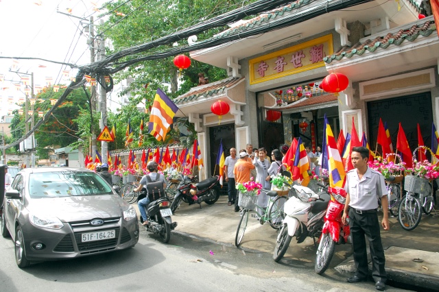 TP.HCM: Khai mạc triển lãm - hội chợ Phật giáo và cung nghinh xá lợi xương Bồ tát Thích Quảng Đức