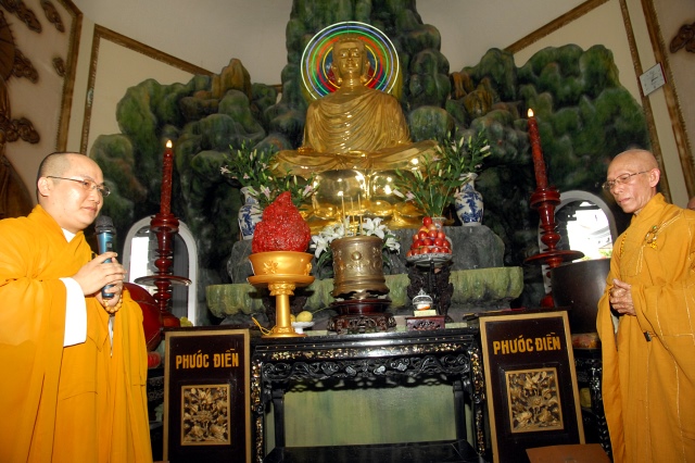 TP.HCM: Khai mạc triển lãm - hội chợ Phật giáo và cung nghinh xá lợi xương Bồ tát Thích Quảng Đức