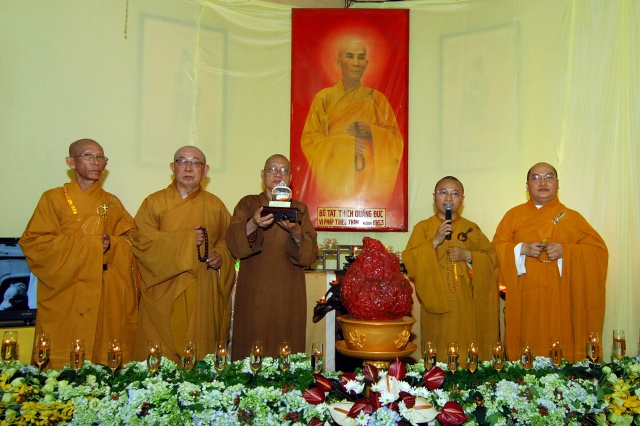 TP.HCM: Khai mạc triển lãm - hội chợ Phật giáo và cung nghinh xá lợi xương Bồ tát Thích Quảng Đức
