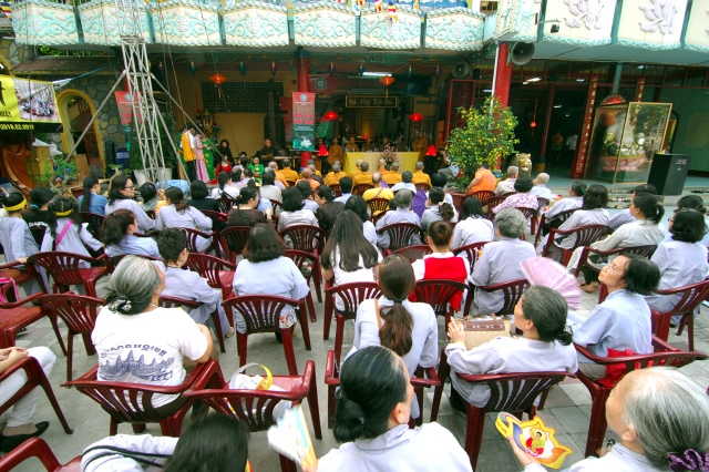 TP.HCM: Khai mạc triển lãm - hội chợ Phật giáo và cung nghinh xá lợi xương Bồ tát Thích Quảng Đức