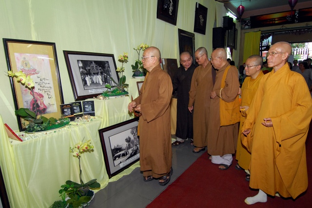TP.HCM: Khai mạc triển lãm - hội chợ Phật giáo và cung nghinh xá lợi xương Bồ tát Thích Quảng Đức