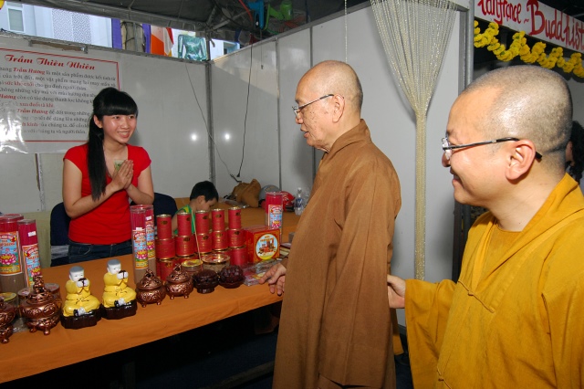 TP.HCM: Khai mạc triển lãm - hội chợ Phật giáo và cung nghinh xá lợi xương Bồ tát Thích Quảng Đức