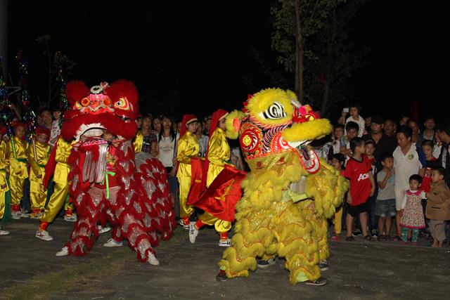 Ninh Bình: Hoa Lư khai mạc lễ hội, cầu siêu các vị tiền bối hữu công