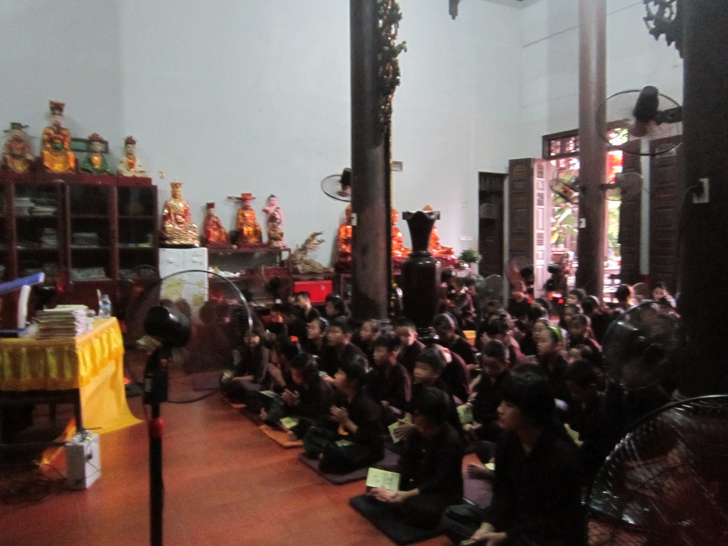 Hải Dương: Chùa Linh Sơn Vạn Phúc tổ chức khóa tu đợt 1 cho các thiếu niên nhi đồng