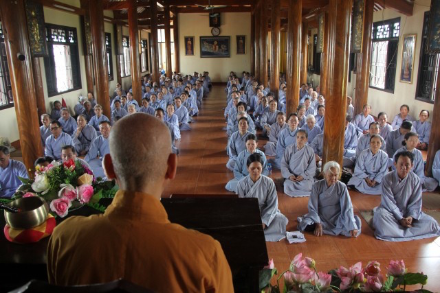 Thái Bình:  Khóa tu niệm Phật một ngày tại chùa Từ Xuyên