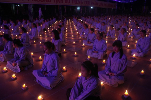 Thái Bình: Đêm hoa đăng Đại lễ cầu siêu tại chùa Từ Xuyên