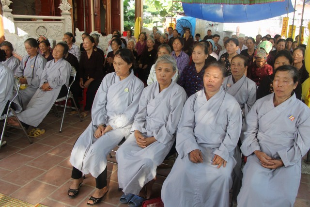 Thái Bình: Chùa Đồng Tiến (Hồng An, Hưng Hà) tổ chức lễ quy y Tam Bảo