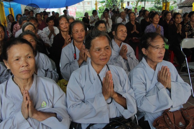 Thái Bình: Chùa Đồng Tiến (Hồng An, Hưng Hà) tổ chức lễ quy y Tam Bảo