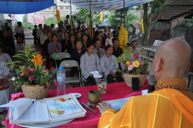 Thái Bình: Chùa Đồng Tiến (Hồng An, Hưng Hà) tổ chức lễ quy y Tam Bảo