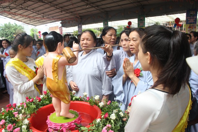 Thái Bình: BTS Phật giáo huyện Kiến Xương tổ chức Đại lễ Phật đản