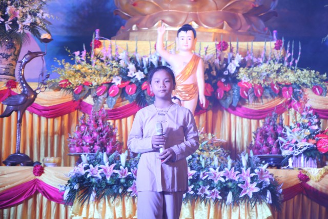 Thái Bình: Lễ quy y Tam Bảo và chương trình văn nghệ mừng Phật đản tại chùa Từ Xuyên