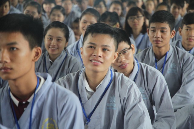 Thái Bình: Gần 300 bạn trẻ về chùa Từ Xuyên tu an lạc – Chủ đề “Tôn kính Phật”