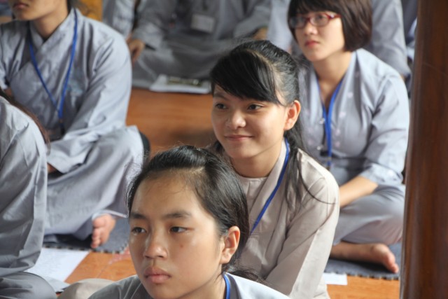 Thái Bình: Gần 300 bạn trẻ về chùa Từ Xuyên tu an lạc – Chủ đề “Tôn kính Phật”