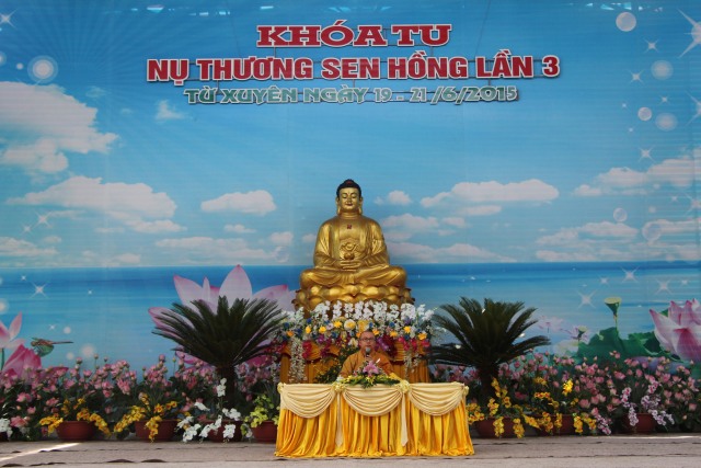 Thái Bình: Gần 1000 thiện sinh về chùa Từ Xuyên dự khóa tu sen hồng