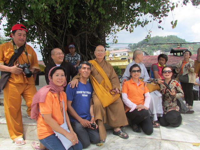 Bản tin số 4: Ngày thứ ba cứu trợ nạn nhân động đất tại Nepal
