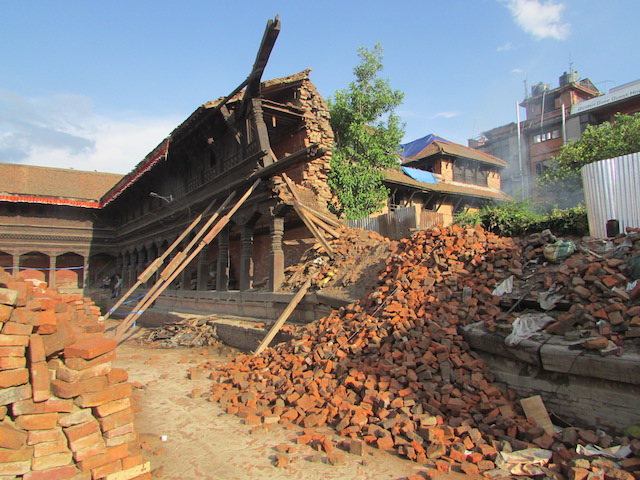 Bản tin số 4: Ngày thứ ba cứu trợ nạn nhân động đất tại Nepal