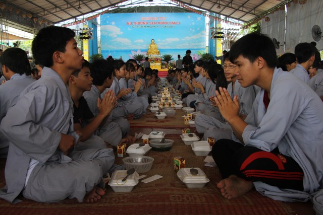 Thái Bình: Khóa tu sen hồng chùa Từ Xuyên (ngày thứ ba)