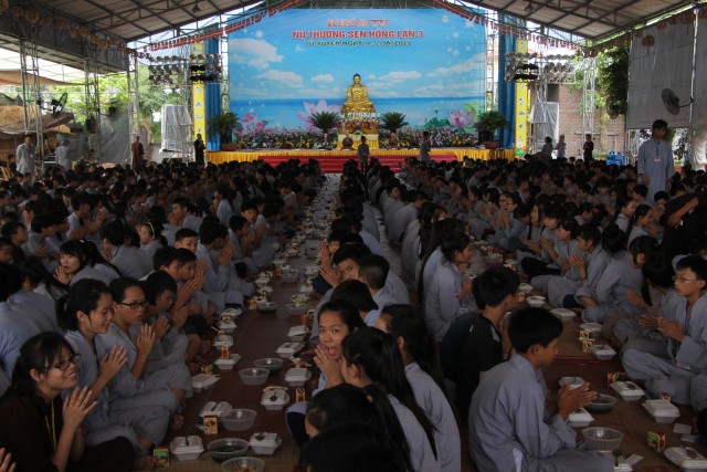 Thái Bình: Khóa tu sen hồng chùa Từ Xuyên (ngày thứ ba)